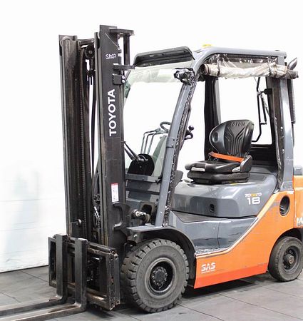 RS2037