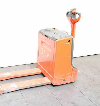 RS8203