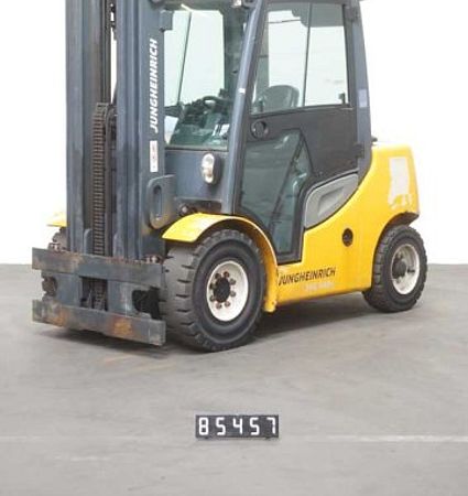 T85457