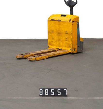 T88557