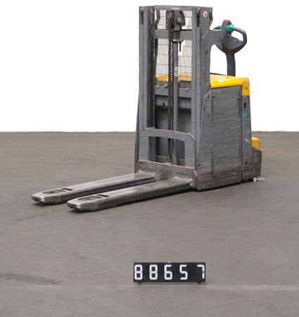 T88657
