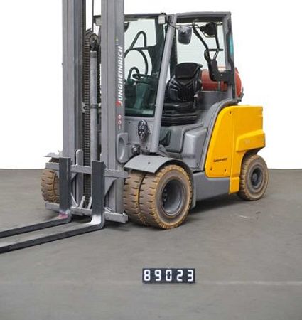 T89023