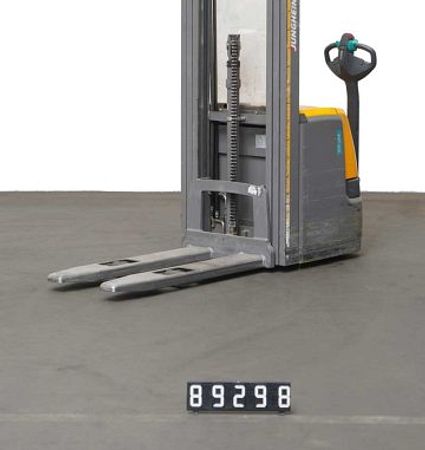 T89298