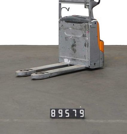 T89579