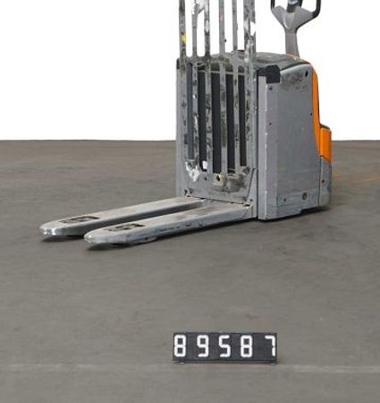 T89587